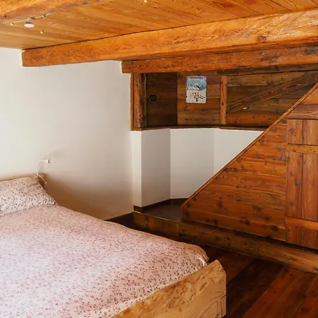 Casa vacanze Stone Mountain Overlooking Ala Valley Ala di Stura