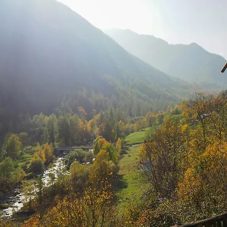 Baita In Pietra Con Vista Sulla Valle Di Ala 度假居